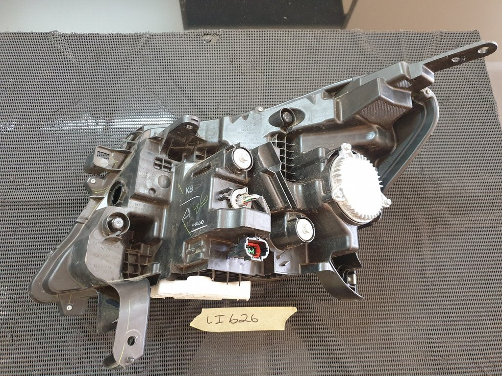 Nissan Navara Right Headlight