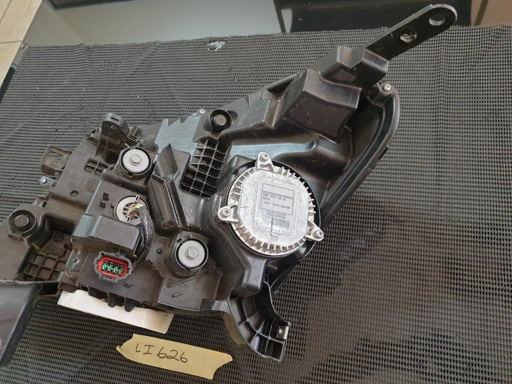 Nissan Navara Right Headlight