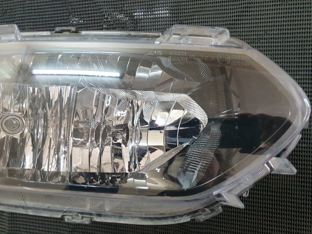 Renault Kwid 2020 Right Headlight