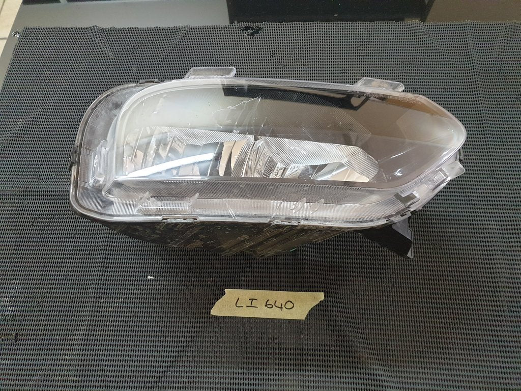 Renault Kwid 2020 Right Headlight
