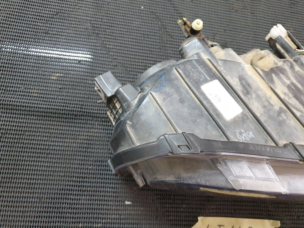 Renault Kwid 2020 Right Headlight