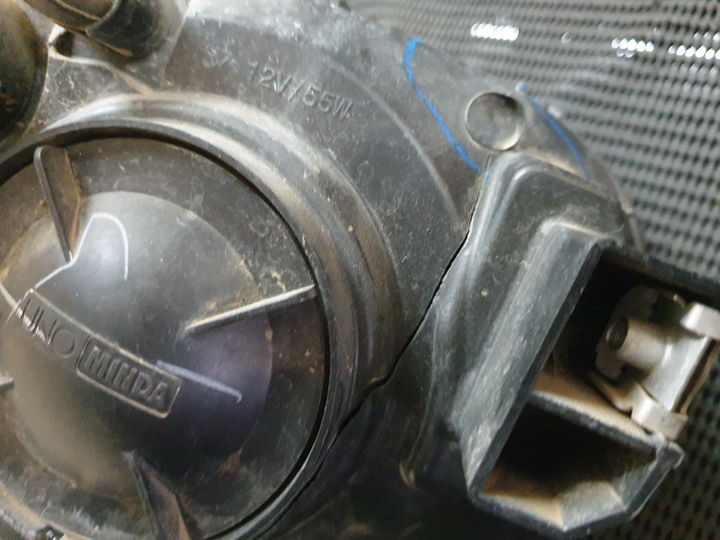 Renault Kwid 2020 Right Headlight