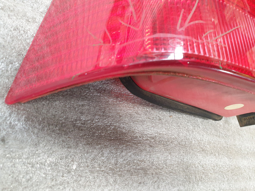 Volkswagen Jetta 4 2005 Left Taillight