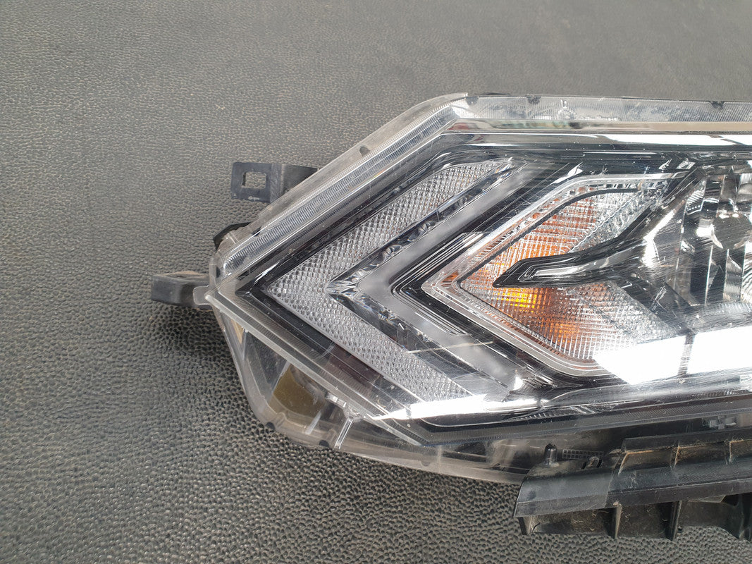 Nissan Qashqai 2020 Left Headlight