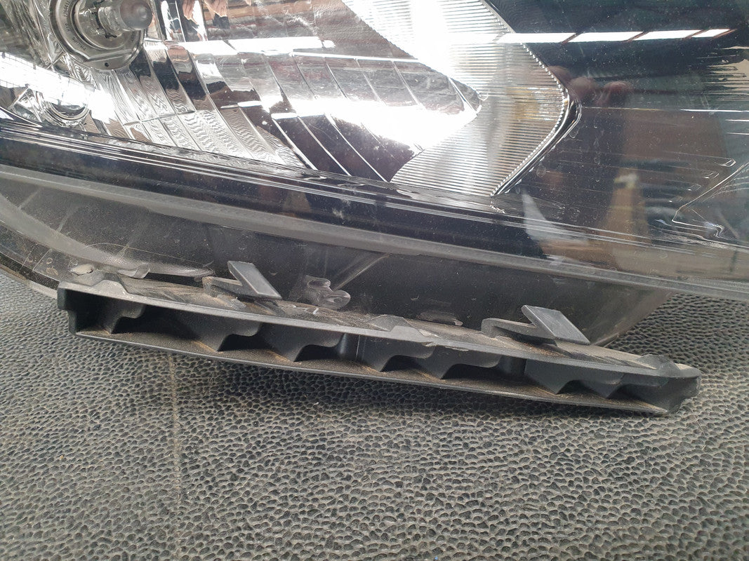 Hyundai i20 2021 Right Headlight