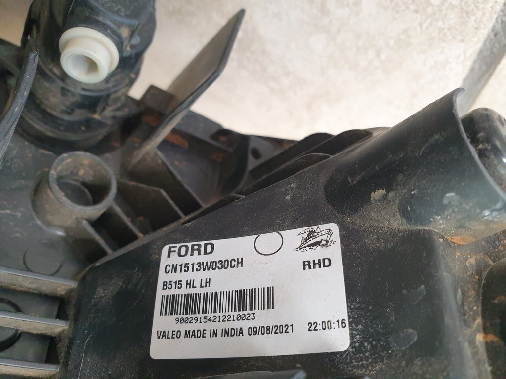 Ford Ecosport ii Left Headlight