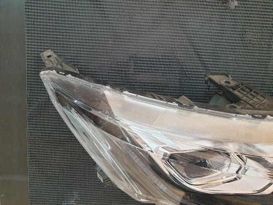 Mitsubishi Eclipse Cross Right Headlight