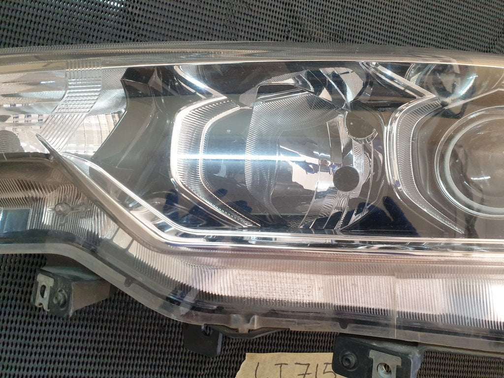 Toyota Rumion Suzuki Ertiga Left Headlight