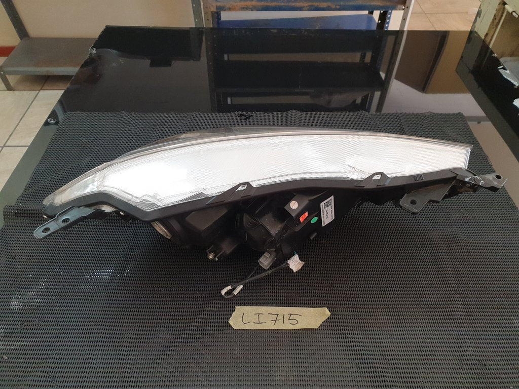 Toyota Rumion Suzuki Ertiga Left Headlight