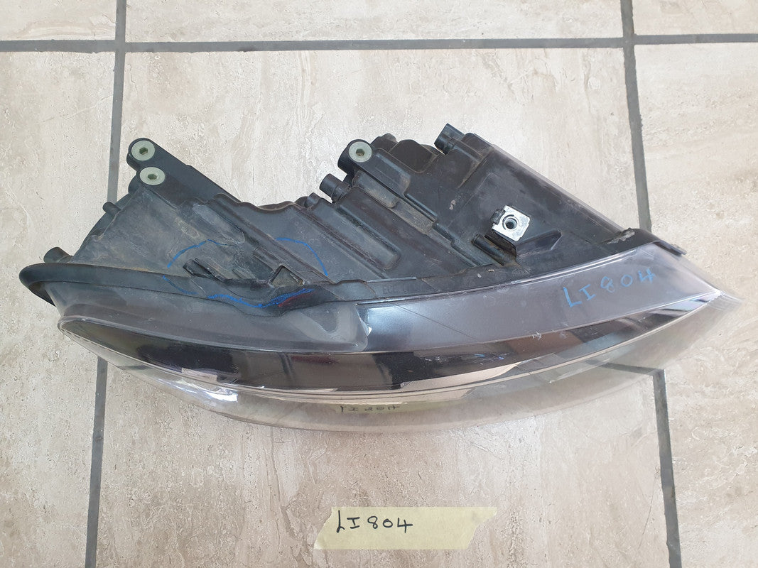 Volkswagen Polo Right Headlight