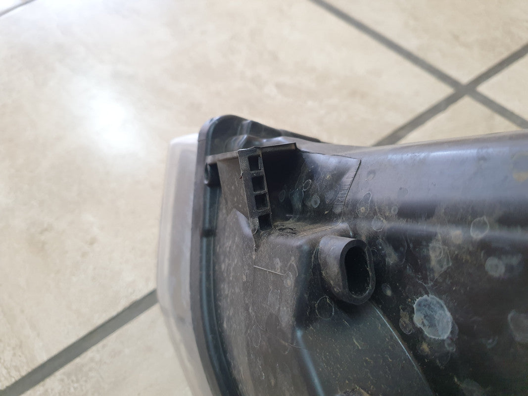 Volkswagen Polo Right Headlight