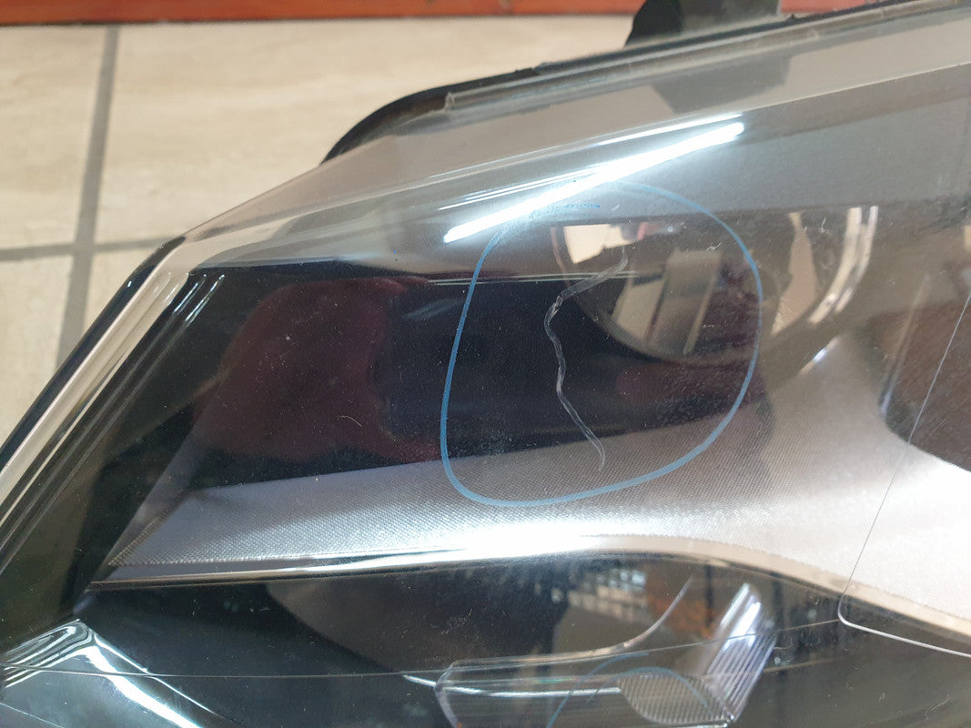 Volkswagen Polo Left Headlight