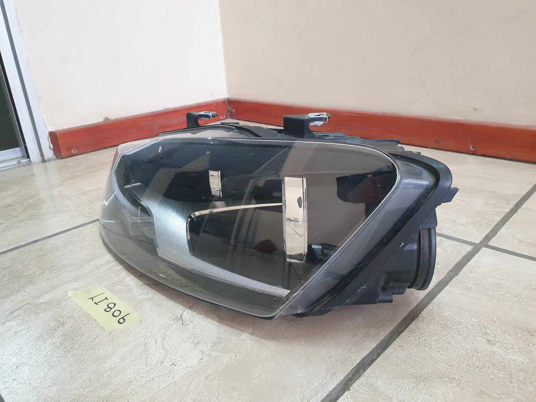 Volkswagen Polo Left Headlight