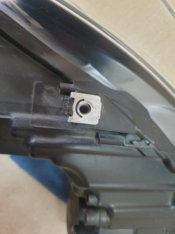Volkswagen Polo Left Headlight