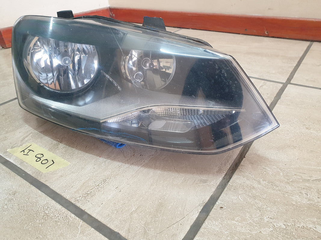 Volkswagen Polo Right Headlight