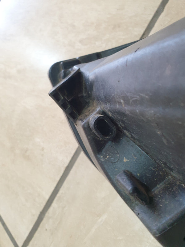 Volkswagen Polo Right Headlight