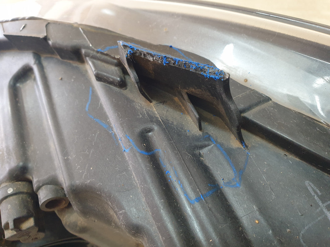 Volkswagen Polo Right Headlight