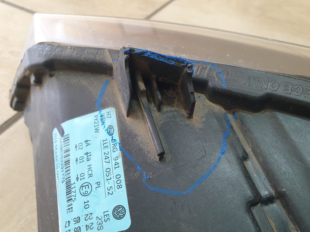 Volkswagen Polo Right Headlight