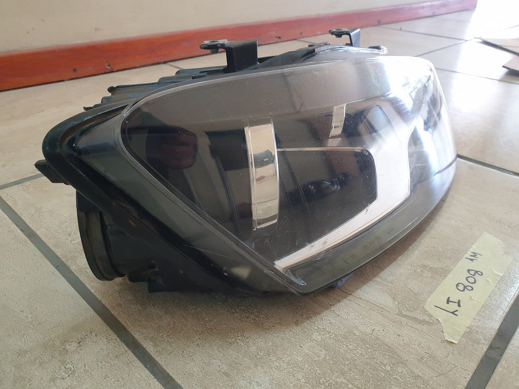 Volkswagen Aftermarket Polo Right Headlight