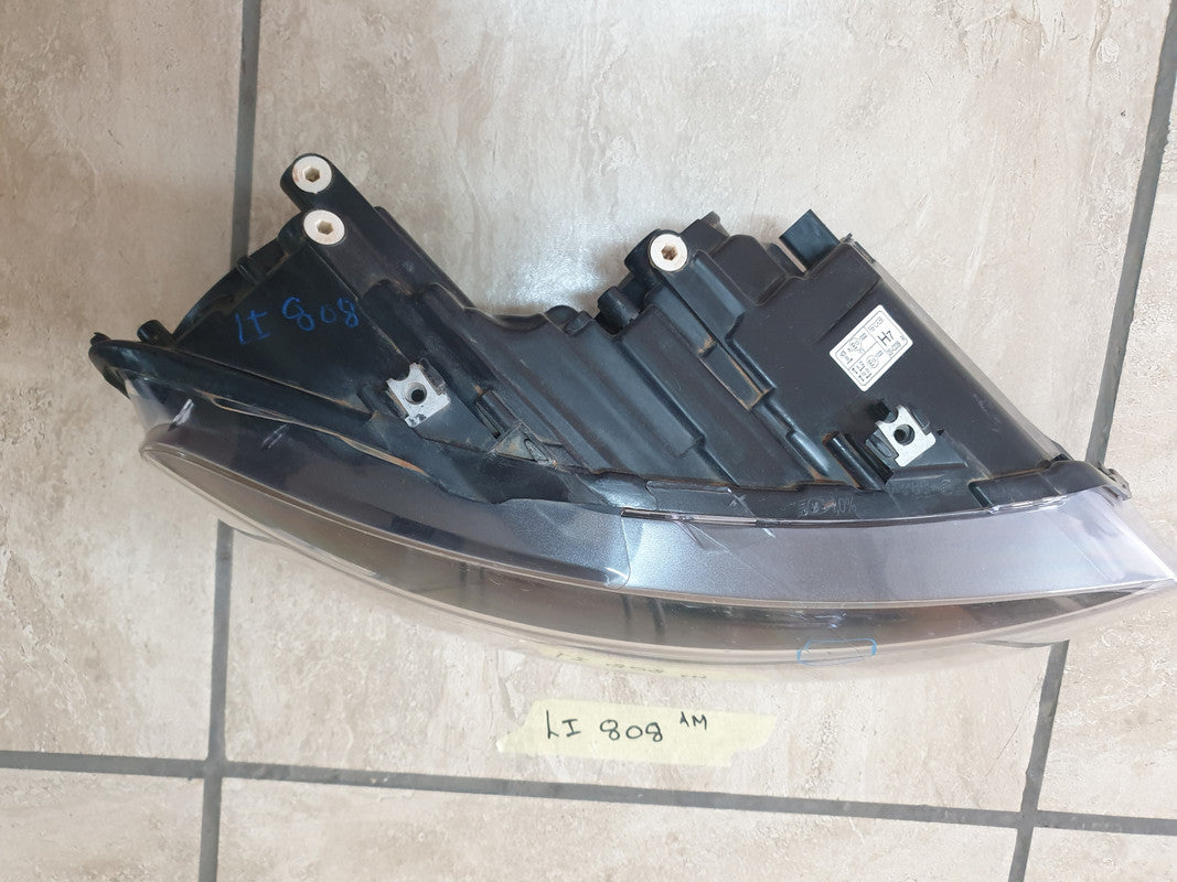 Volkswagen Aftermarket Polo Right Headlight