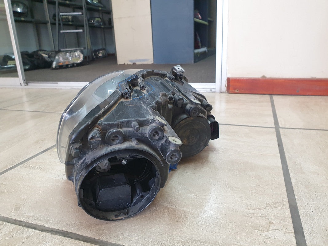 Volkswagen Polo Left Headlight