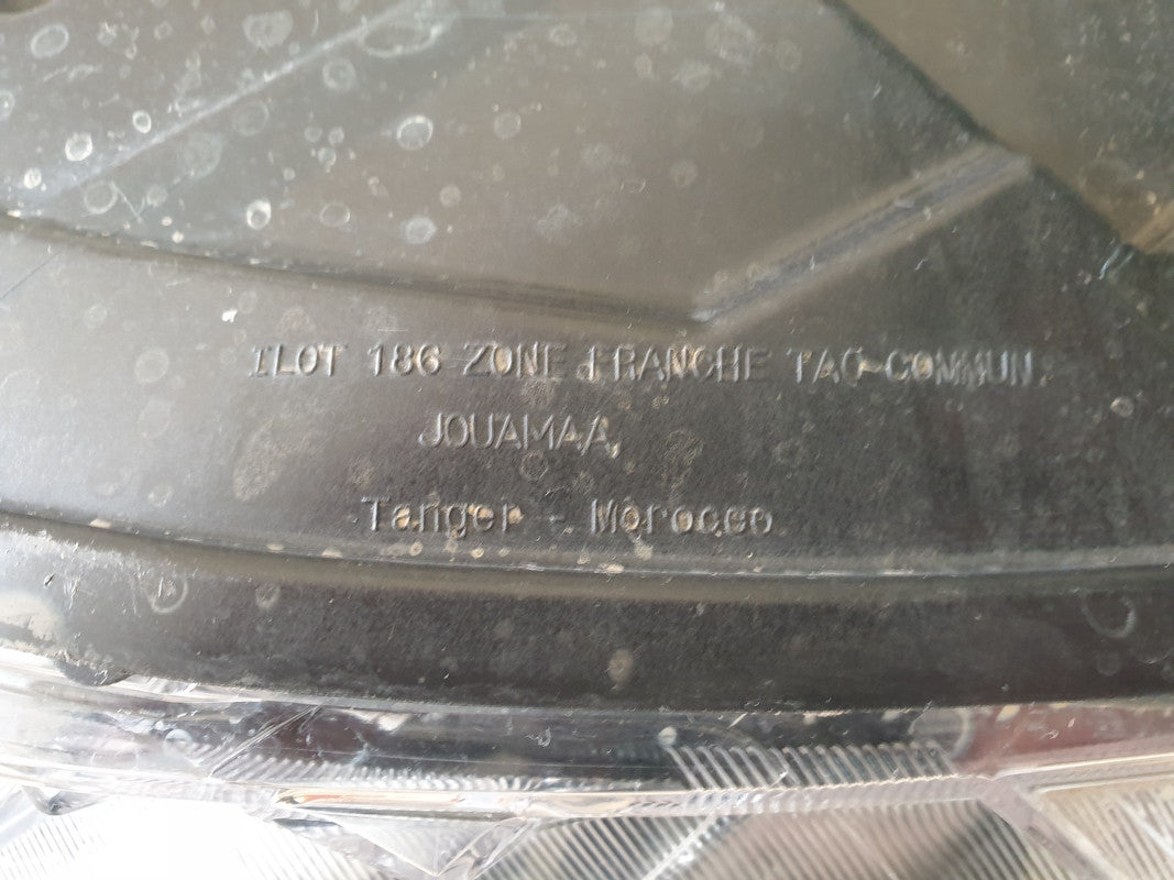 Volkswagen Polo Right Headlight