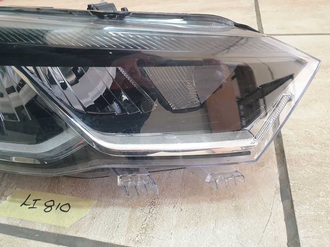 Volkswagen Polo Right Headlight