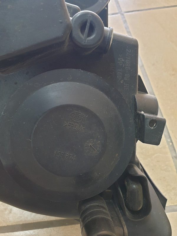 Volkswagen Tiguan Right Headlight