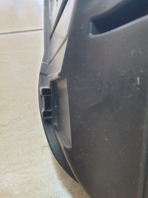 Volkswagen Tiguan Right Headlight