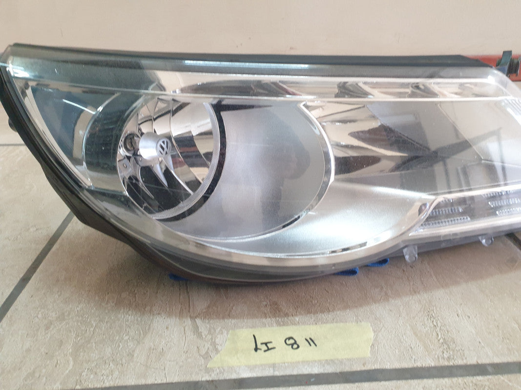 Volkswagen Tiguan Right Headlight