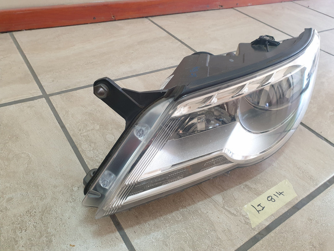 Volkswagen Tiguan Left Headlight