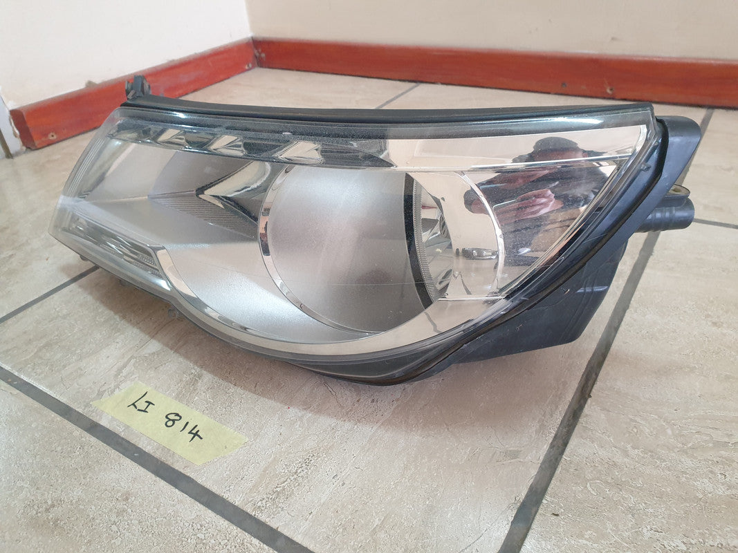 Volkswagen Tiguan Left Headlight