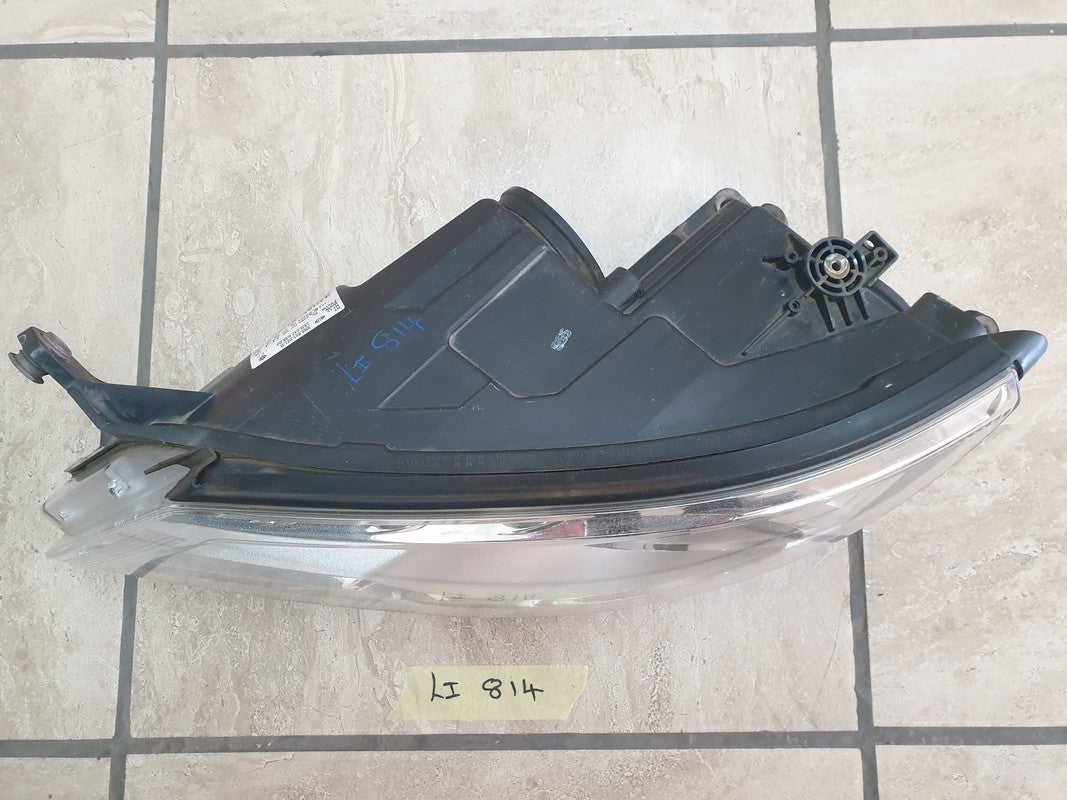 Volkswagen Tiguan Left Headlight