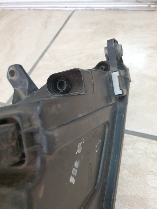Volkswagen Tiguan Left Headlight