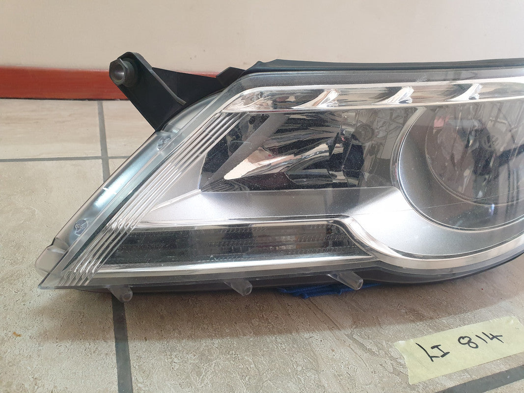 Volkswagen Tiguan Left Headlight