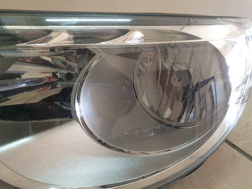 Volkswagen Tiguan Left Headlight