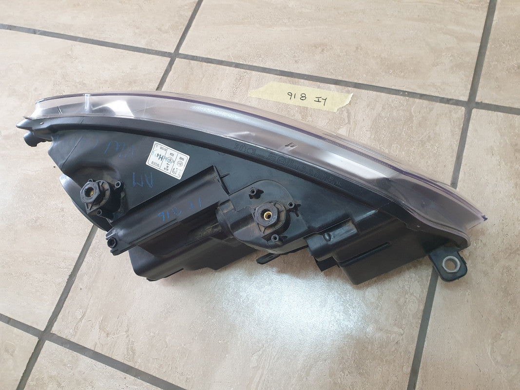 Volkswagen Caddy Left Headlight