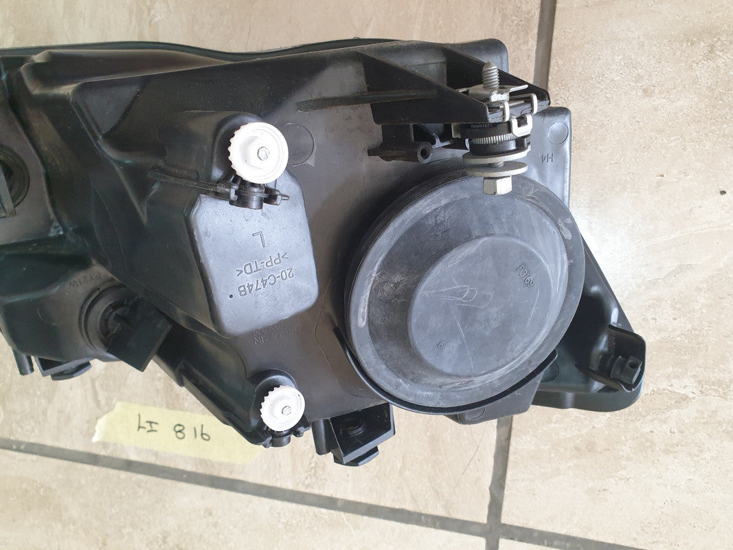 Volkswagen Caddy Left Headlight