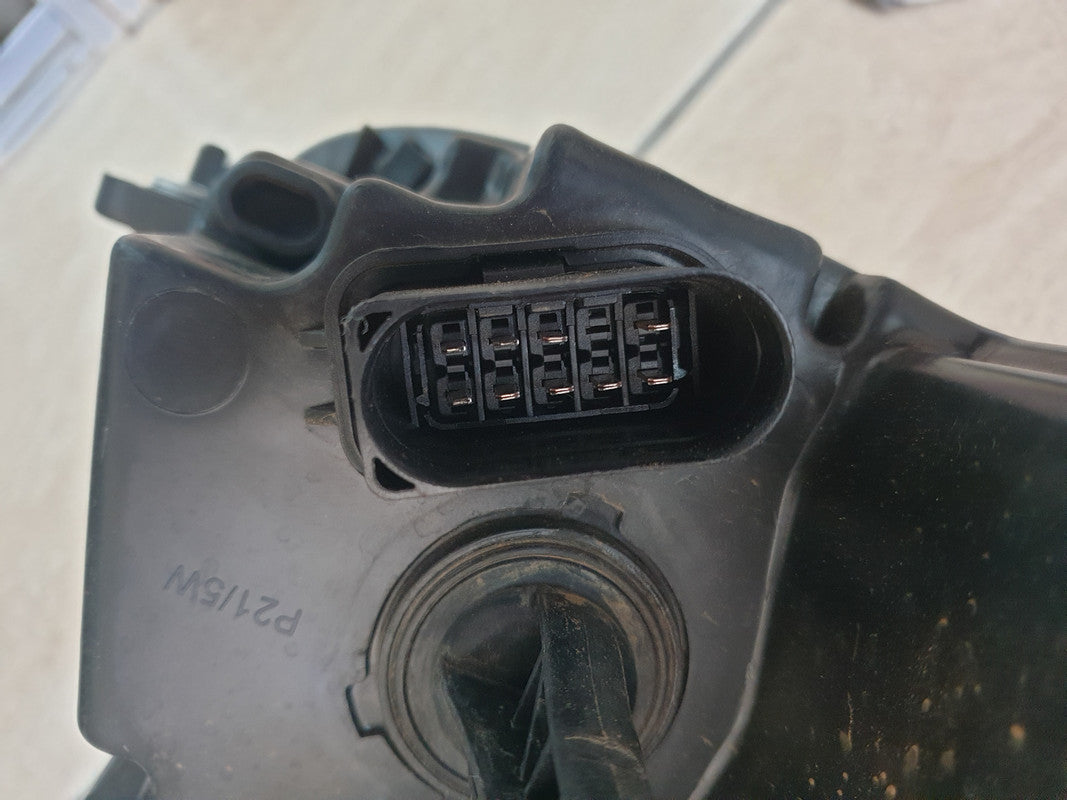Volkswagen Caddy Left Headlight