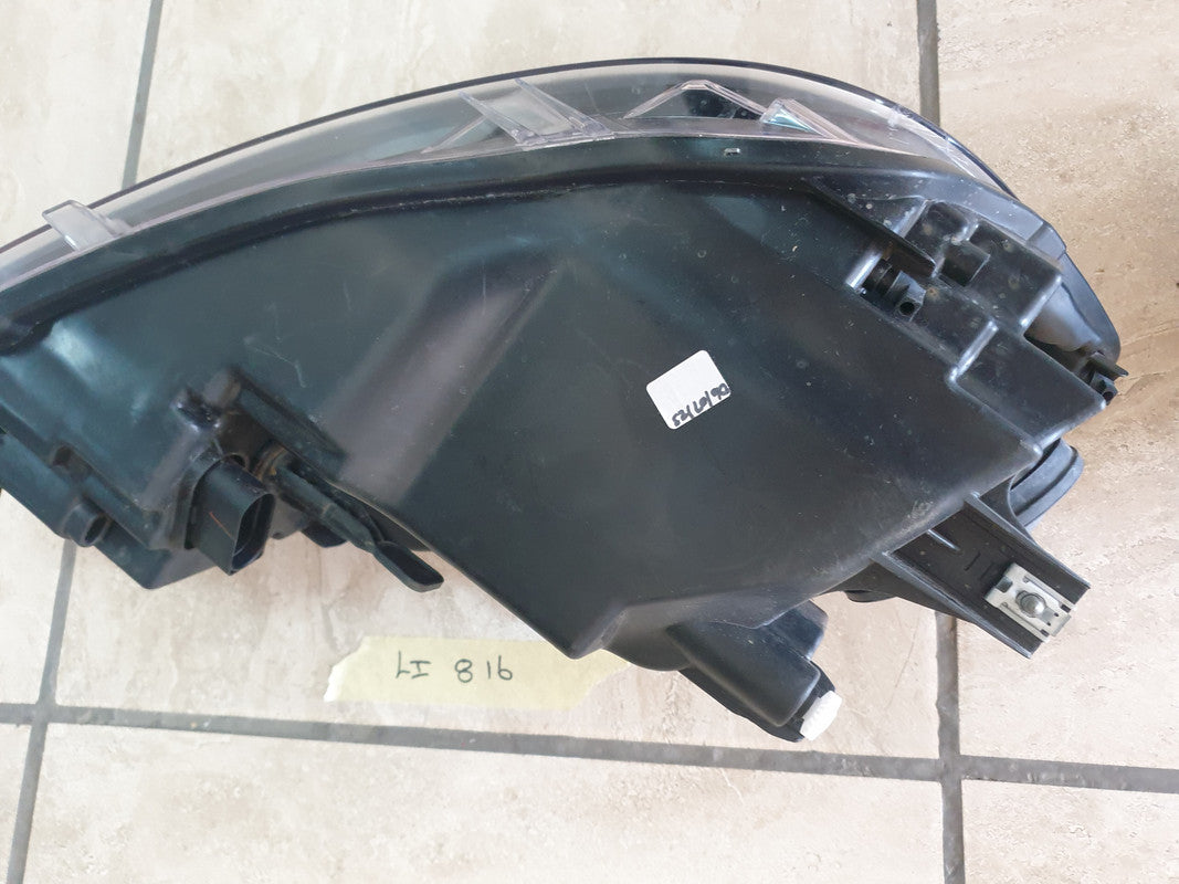 Volkswagen Caddy Left Headlight