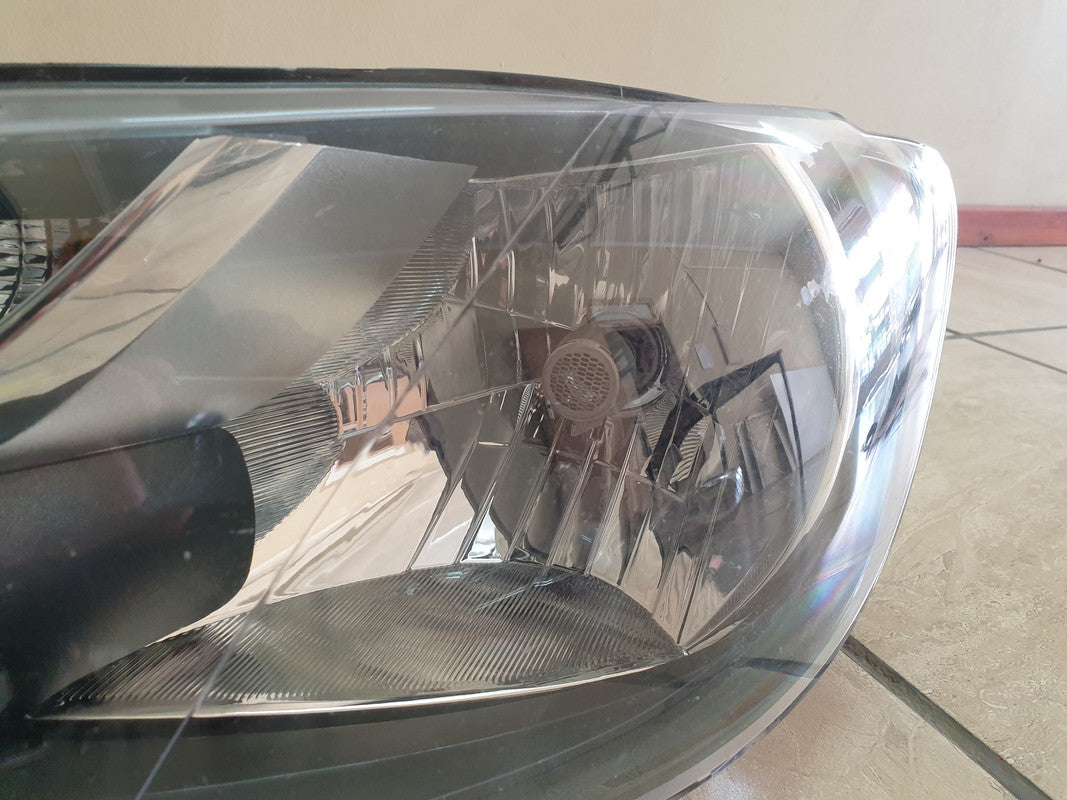 Volkswagen Caddy Left Headlight