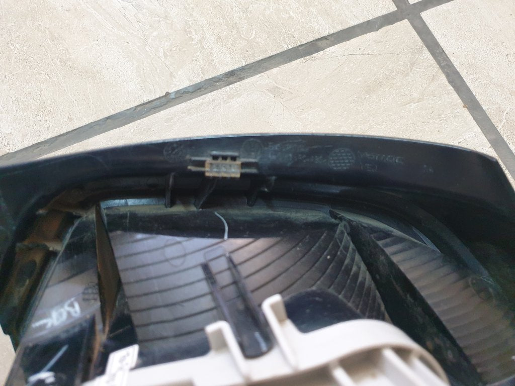 Volkswagen Polo Left Taillight
