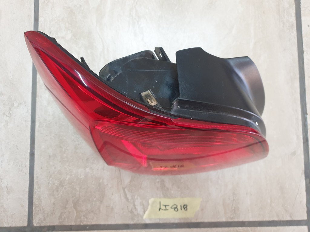 Volkswagen Polo Left Taillight