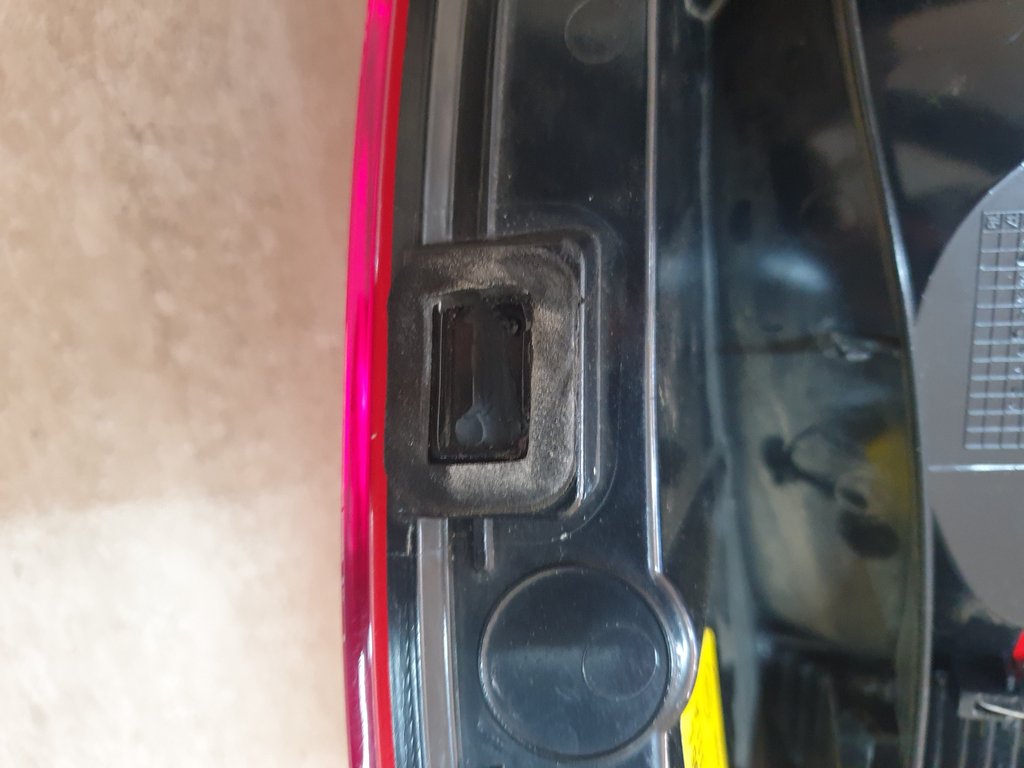 Volkswagen Polo Left Taillight