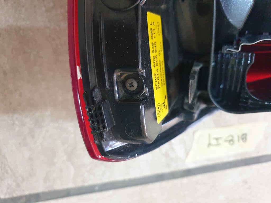 Volkswagen Polo Left Taillight
