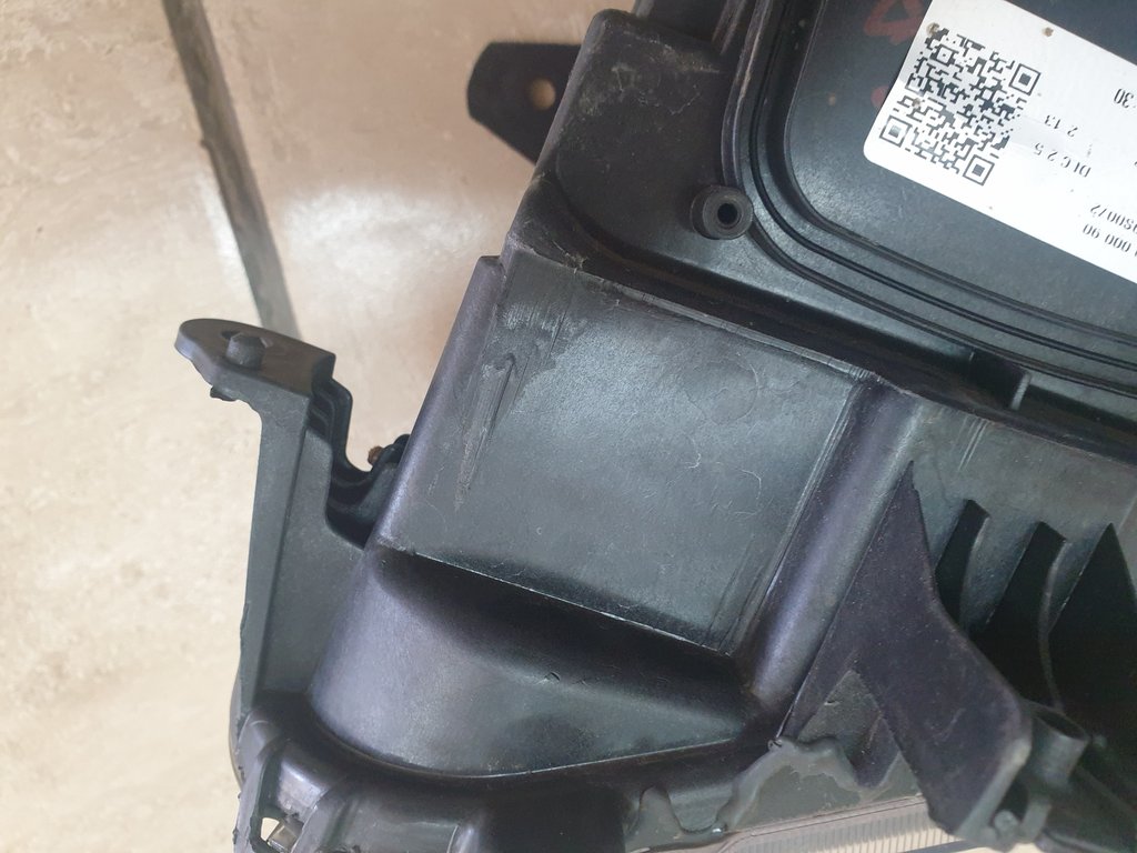 Toyota Urban Cruiser Right Headlight