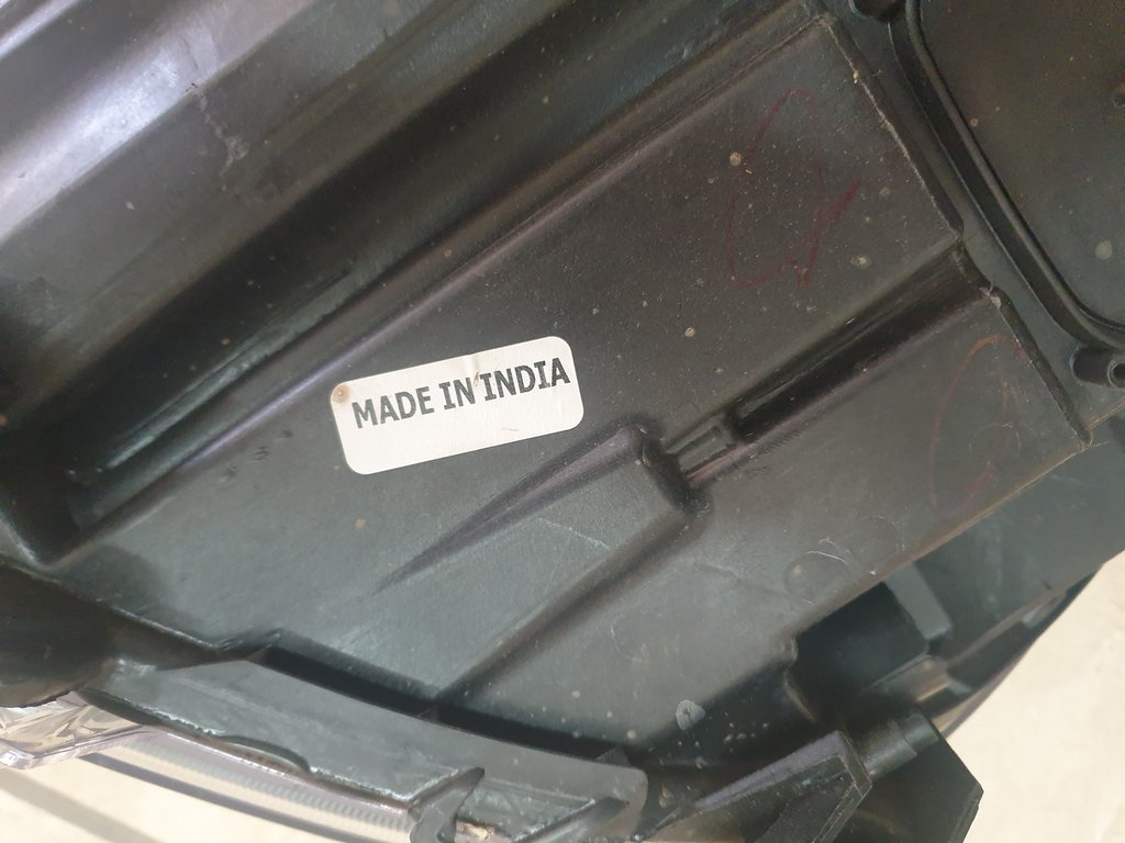 Toyota Urban Cruiser Right Headlight