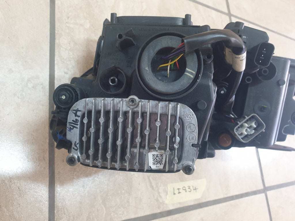Toyota Urban Cruiser Right Headlight