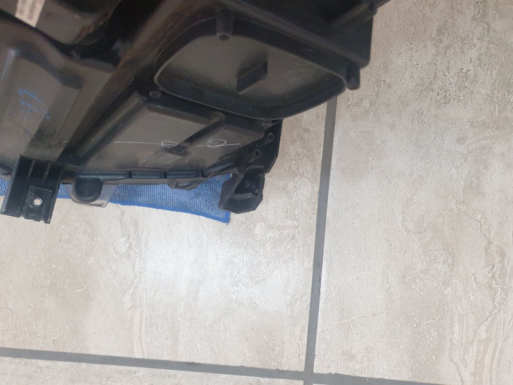 Toyota Urban Cruiser Right Headlight