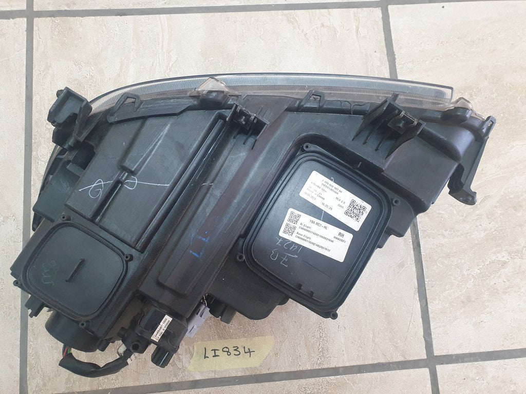 Toyota Urban Cruiser Right Headlight
